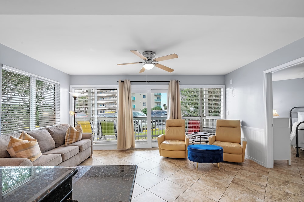 Plantation West Condos