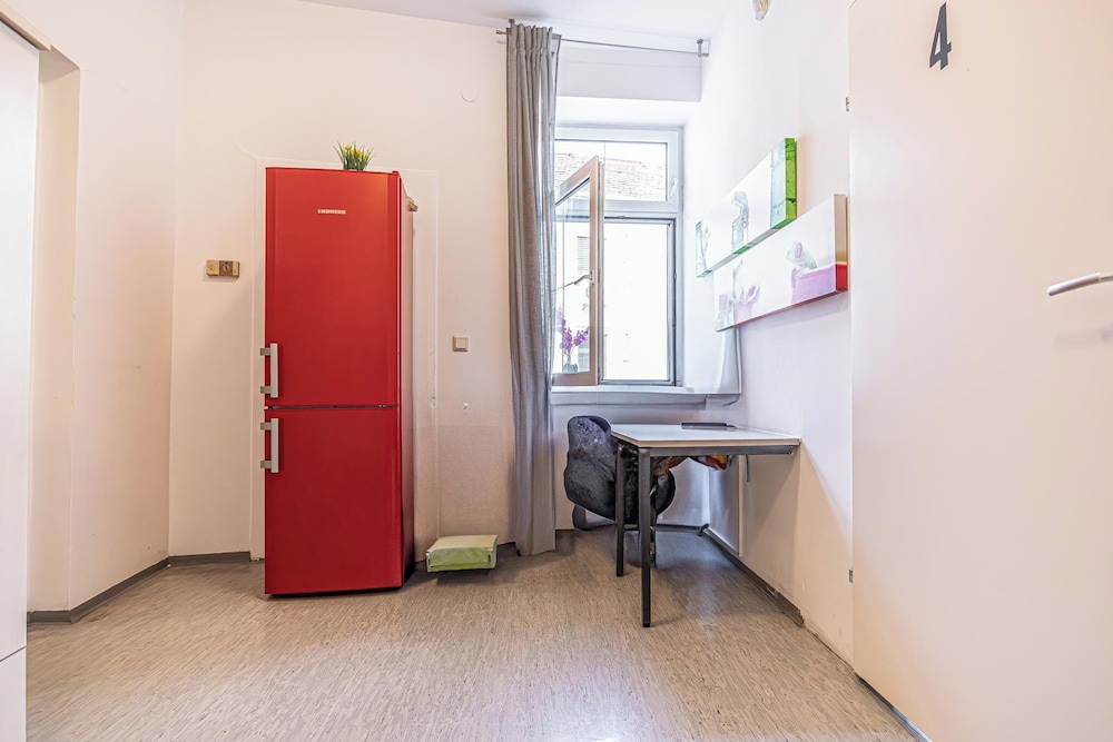 Comfy 4BR Apt Ideal for Groups Families