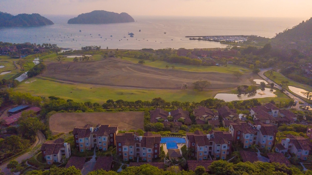 Miramar 2D -3 Bedr 3 Bath Ocean View