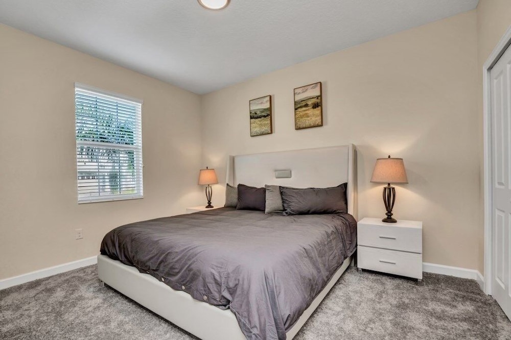 Ultimate 8 Bedroom Champions Gate Resort Property 8 Villa by Redawning - Image 5