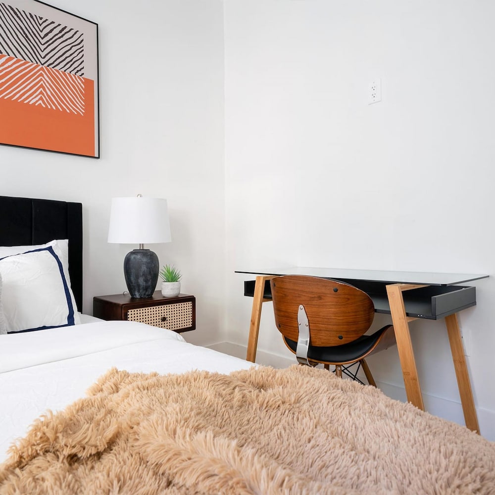 1290-3 New Renovated 2 Bedrooms in UES