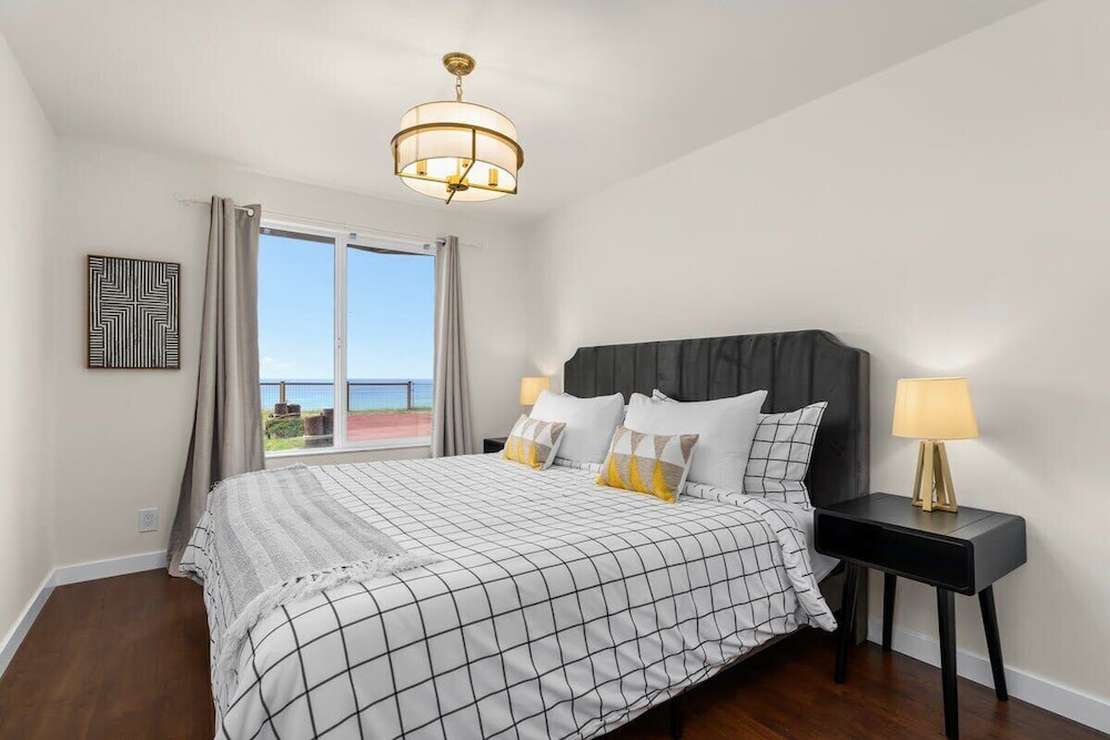@ Marbella Lane - Seas the Bay Sanctuary