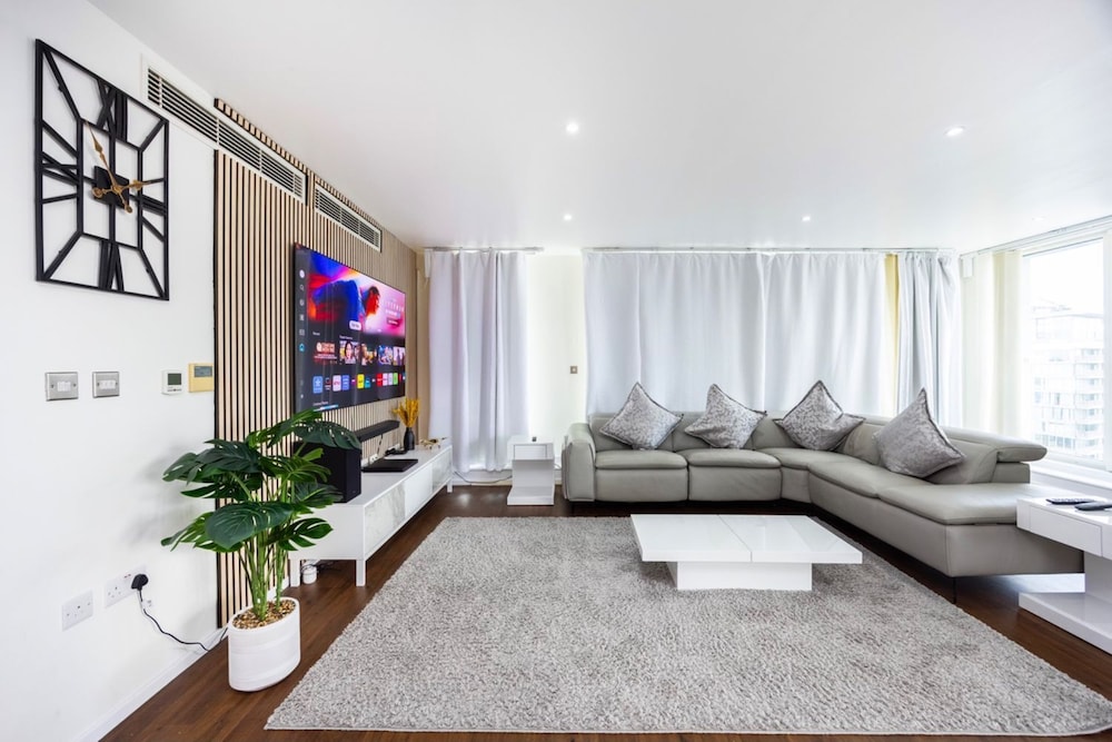 Austin David Apartments - Blue Cove