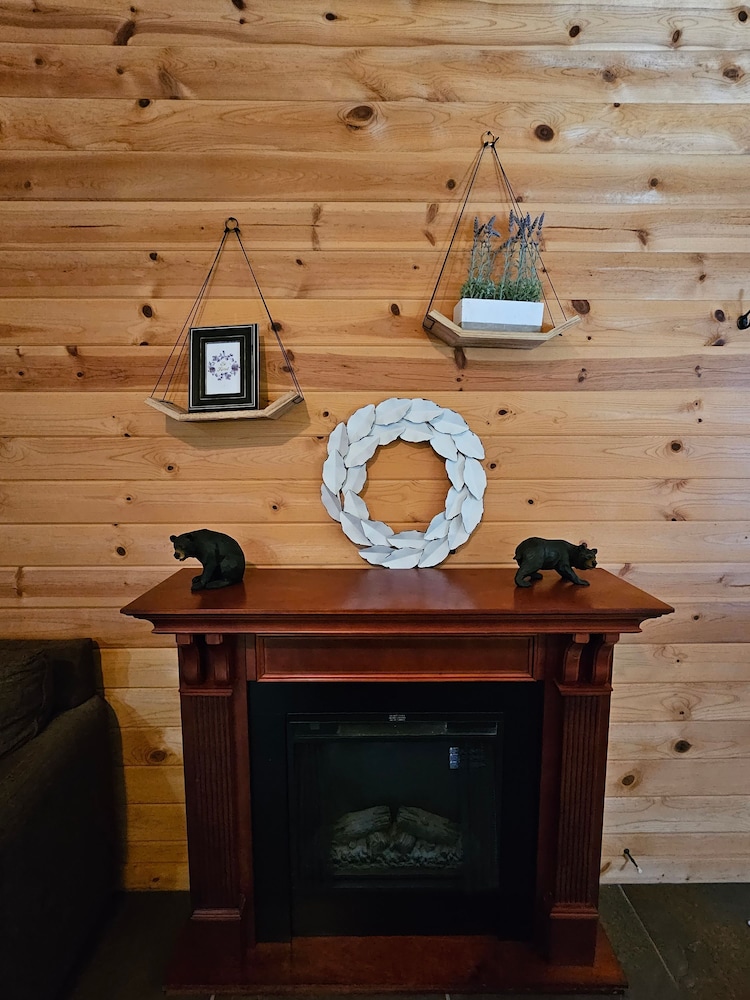 Honey Bear Haven Suite 5
