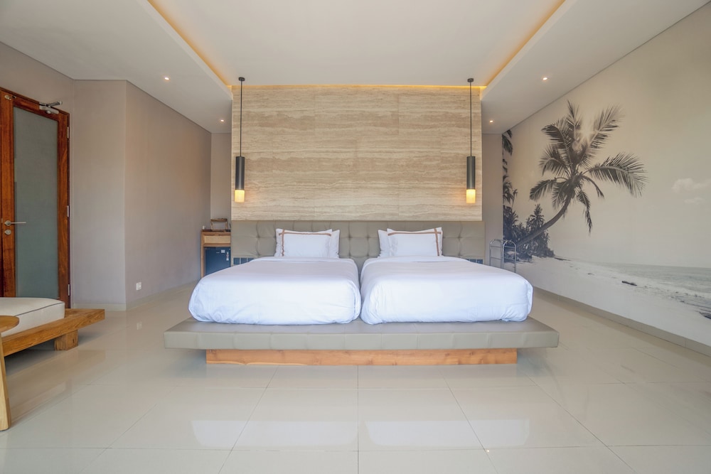 Exquisite 5BR Villa: Premier Luxury in Seminyak