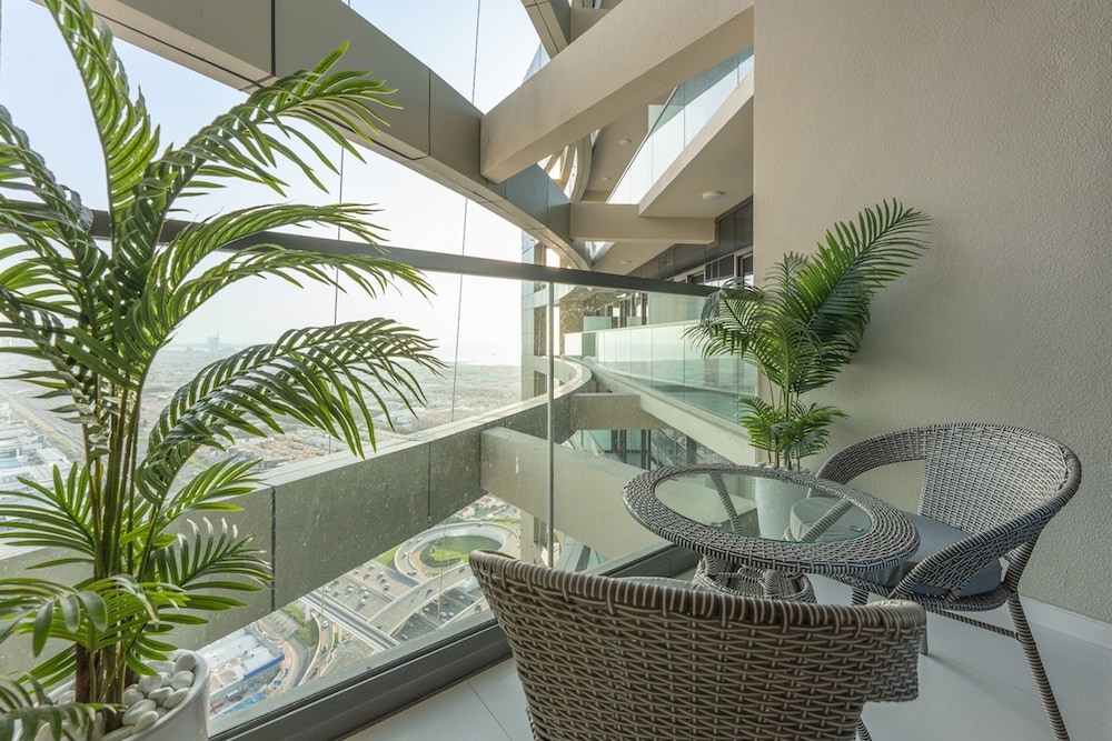 Stunning 2BR With Amazing Views in Business Bay