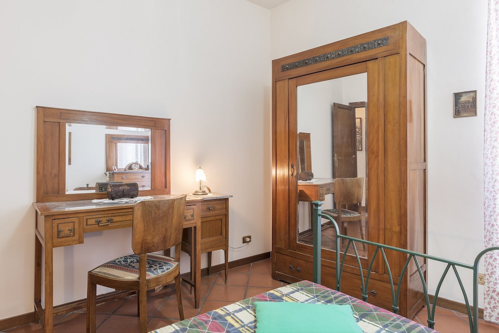 Trastevere Roomy Apartment