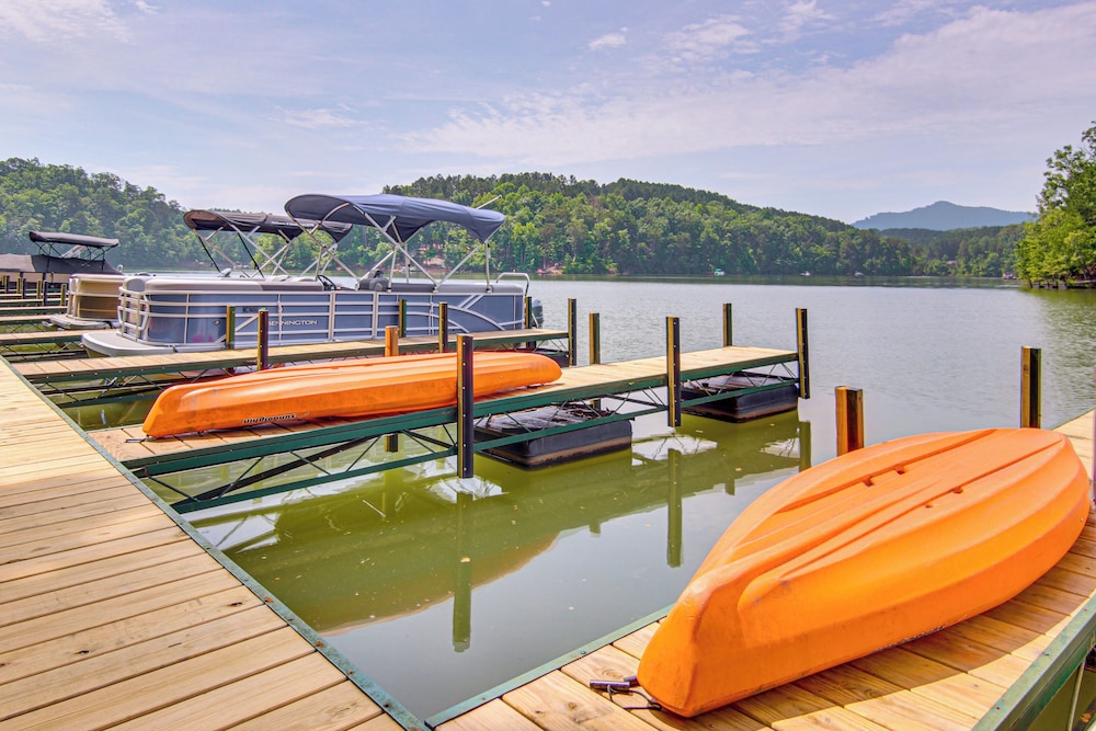 11 Mi to State Park: Home w/ Dock in Mill Spring!