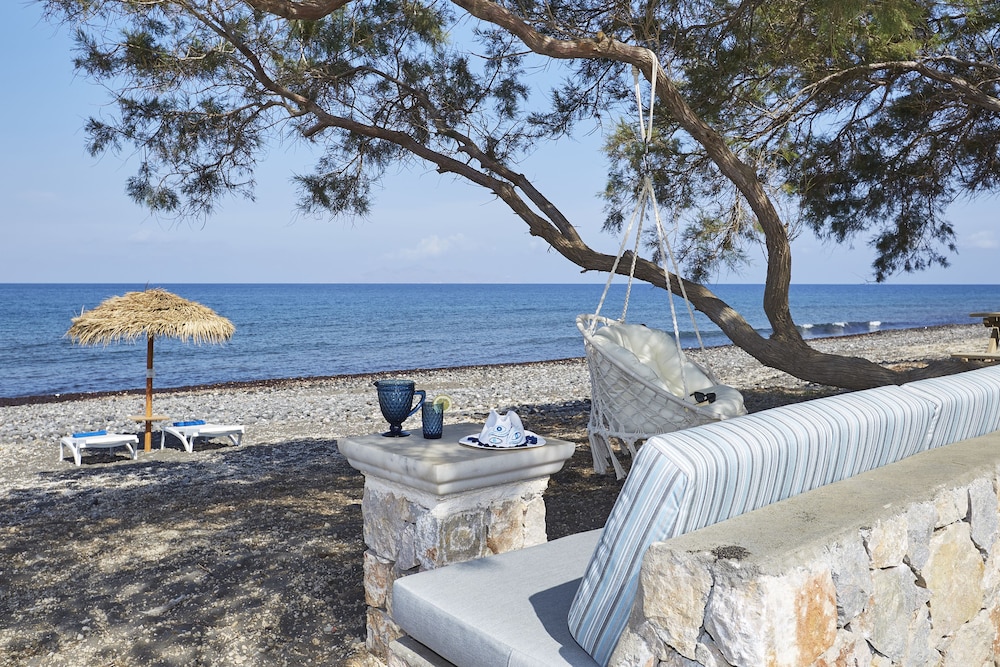 Almyriki Beach Villa