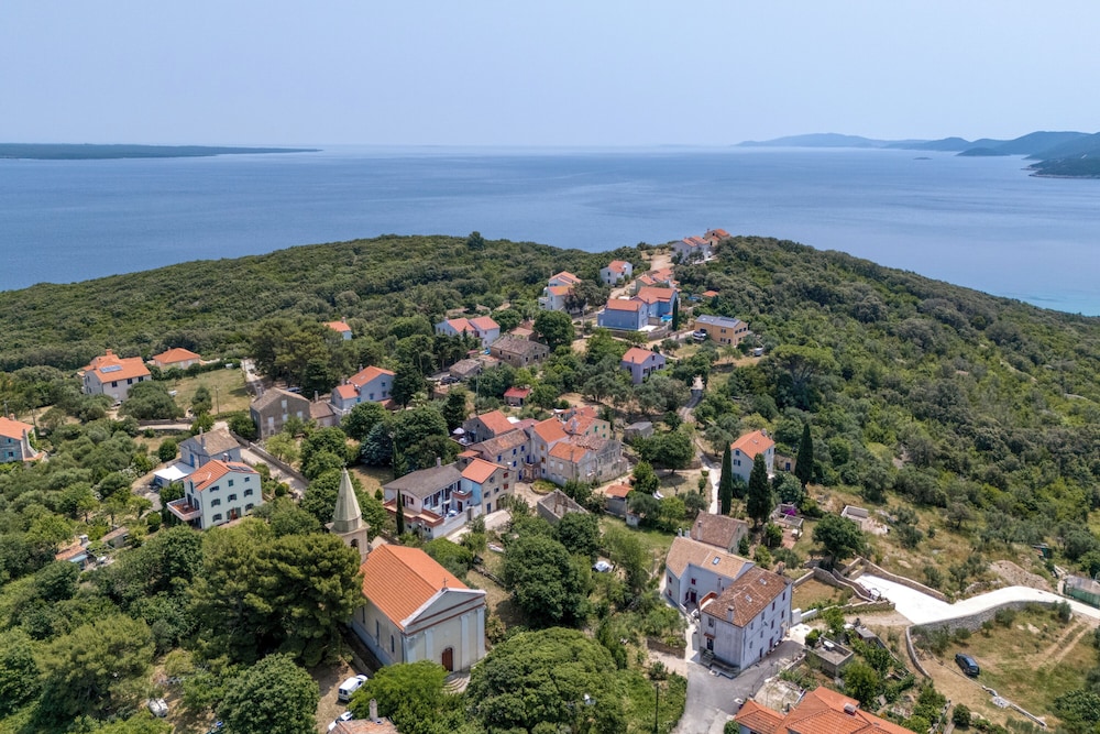 Captain's House - Sv. Jakov