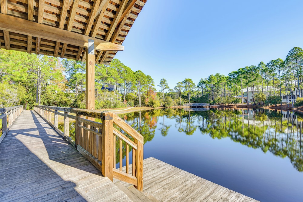 Walk to Gulf: Modern Retreat in Santa Rosa Beach!