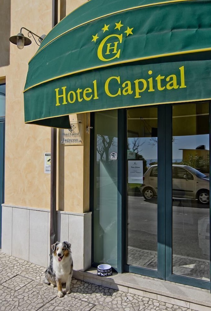 Hotel Capital