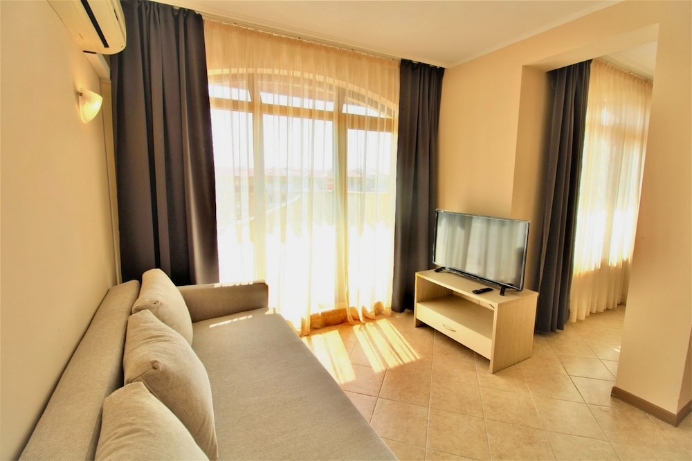 Menada Royal Sun Apartments