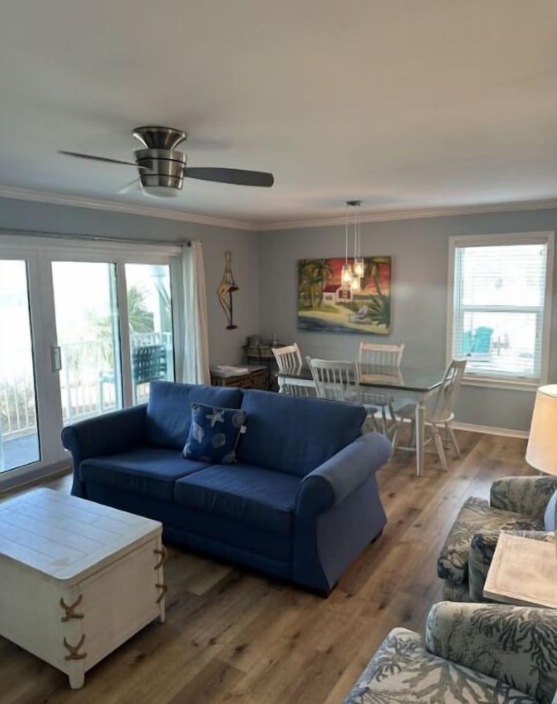 Beachside Villas 611