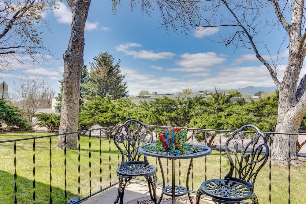 Mountain-view Home Near Cave of the Winds! view 4