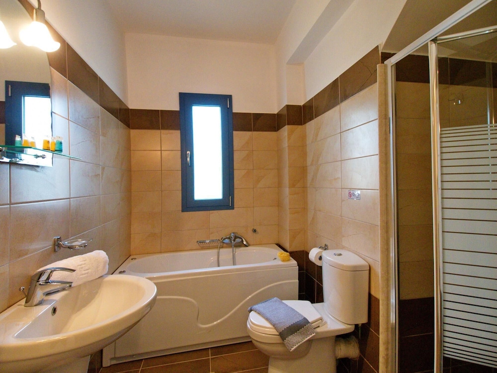 Photo 42