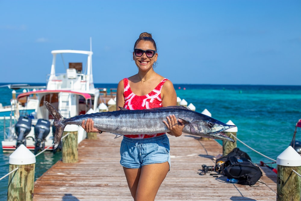Ray Caye Private Island Resort