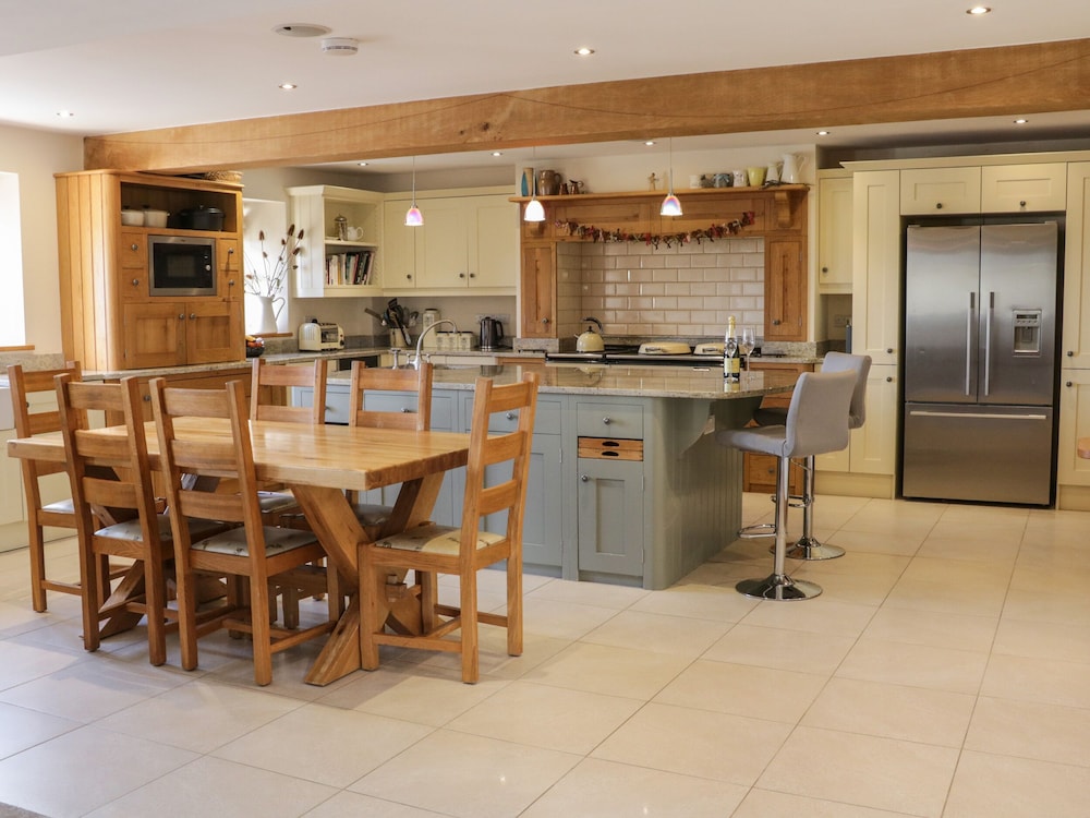 Coppa Hill Barn