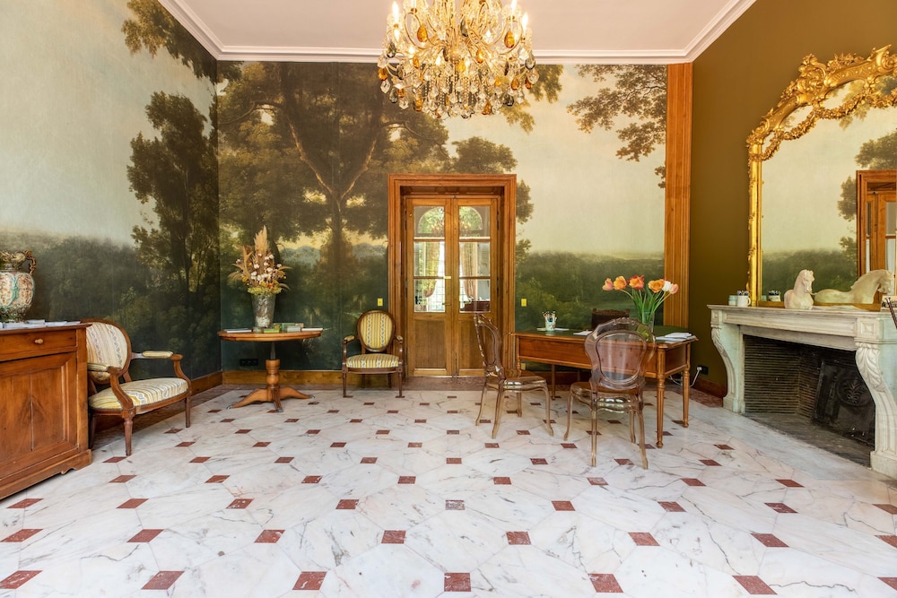 Chambres D'hôtes Vichy : Château de Charmeil view 4