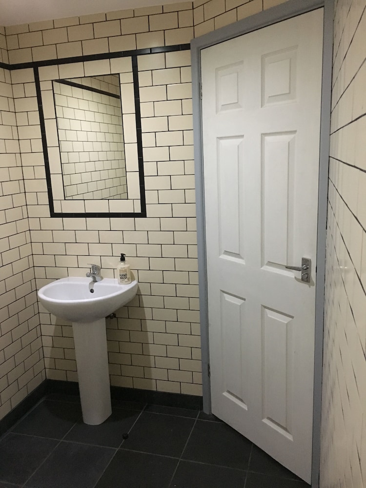 The Liverpool Pod - Hostel
