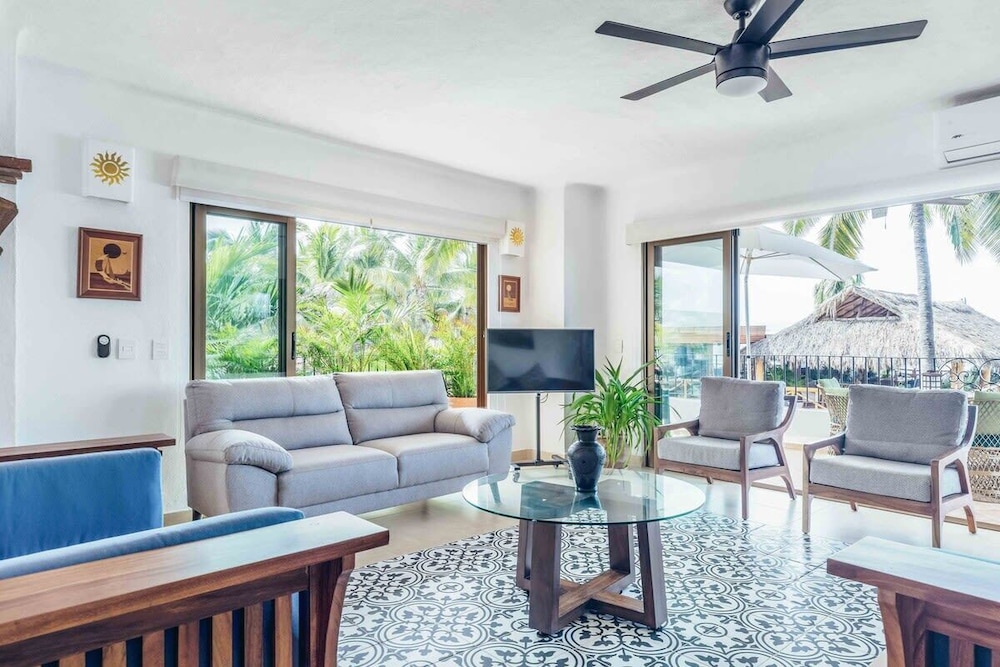 Ocean View 2Br Condo-balcony-beach-pool - 214