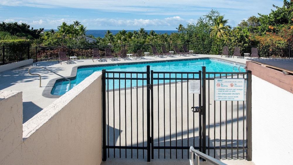 Upgraded 2BD Plus Loft - Amazing Golf & Ocean Views - In-unit AC - Vrkcv