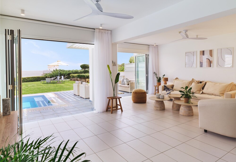 Sirena Solis Elevated Coastal Living Above Sirena Bay