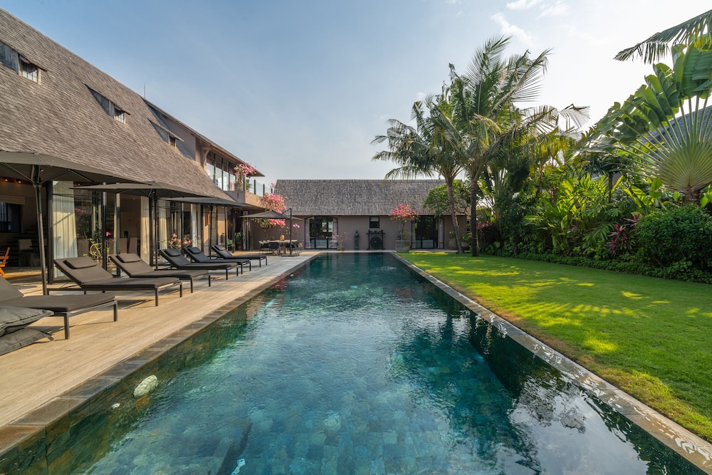 Villa Nehal