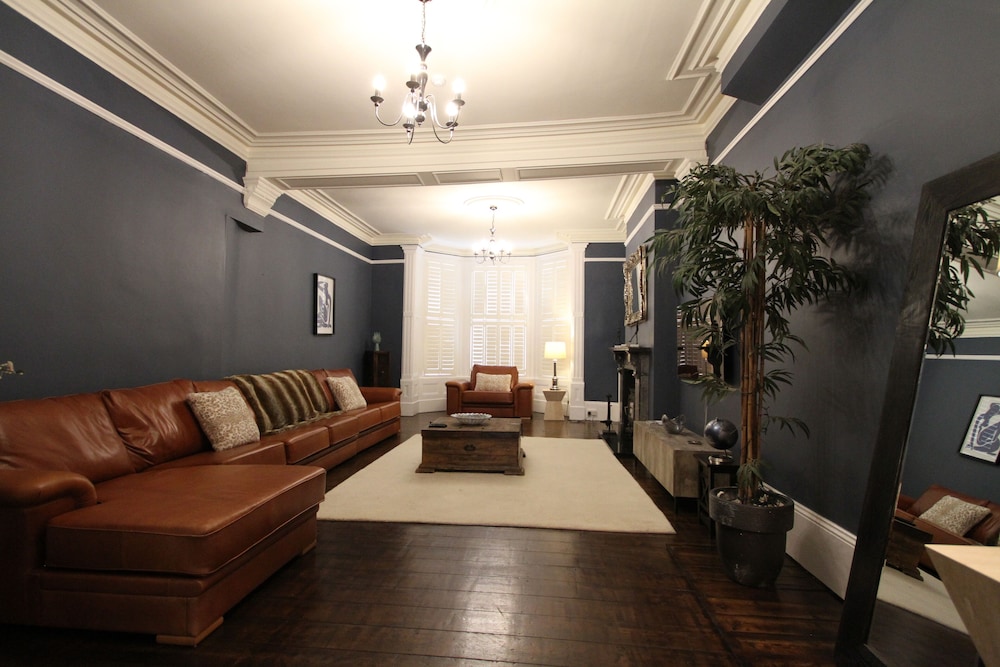 Amadeus Apartments