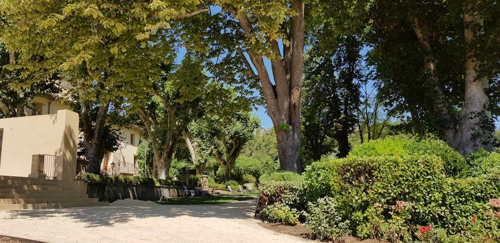 Domaine de Valbrillant Chambres d'hôtes