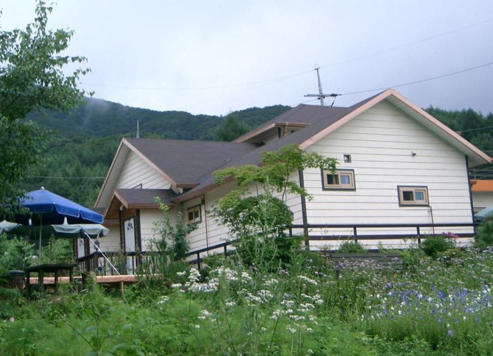Nadeuli Pension