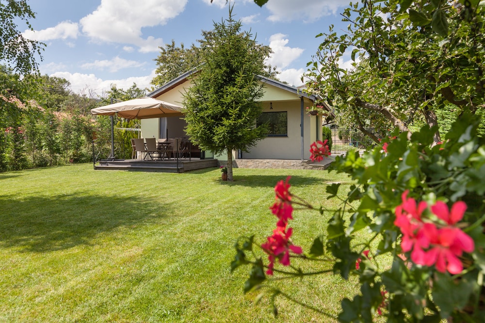 Cherry Tree Cottage