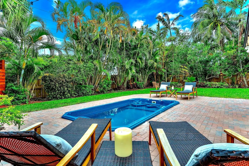 Fox Private Resort-Near Downtown & Beach