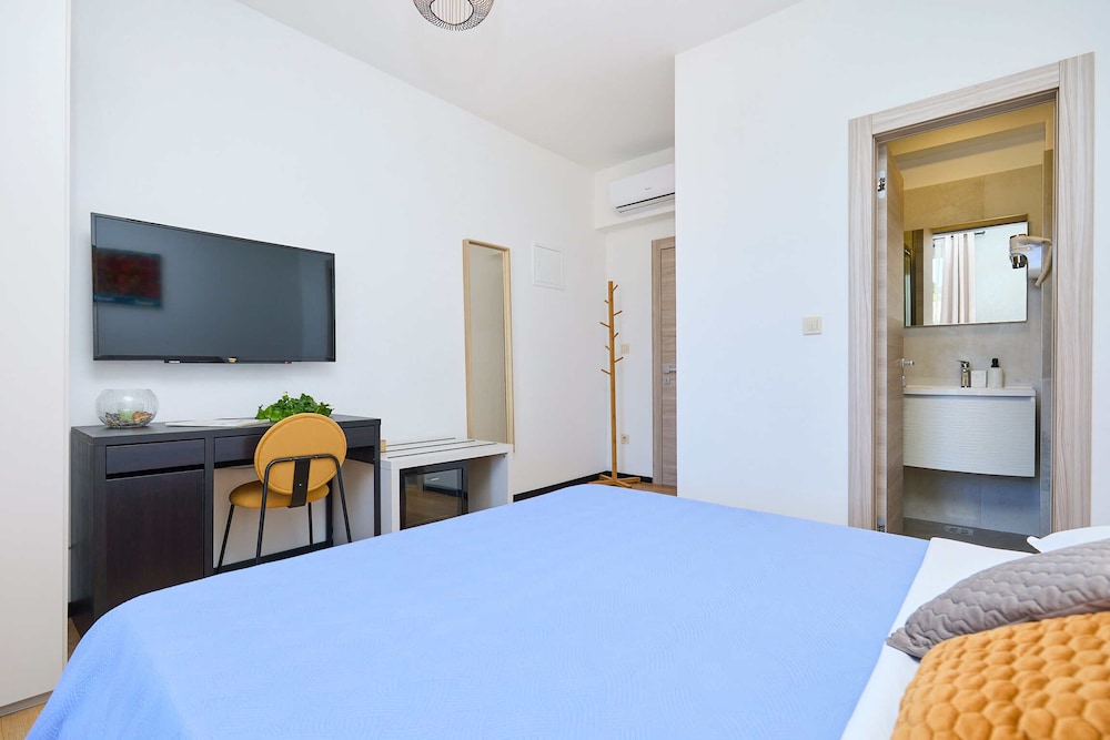 Dubrovnik Vacations - Boutique Garden Rooms - Property Image 24