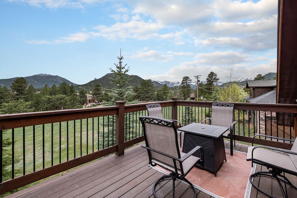 Twin Pines -- Ev 6123 3 Bedroom Townhouse by RedAwning - Property Image 12