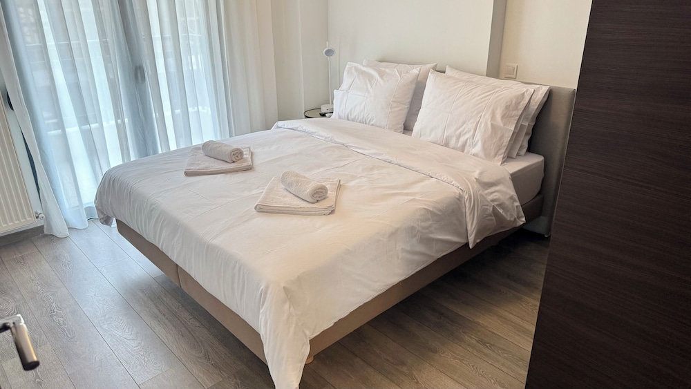 Icon Apartments