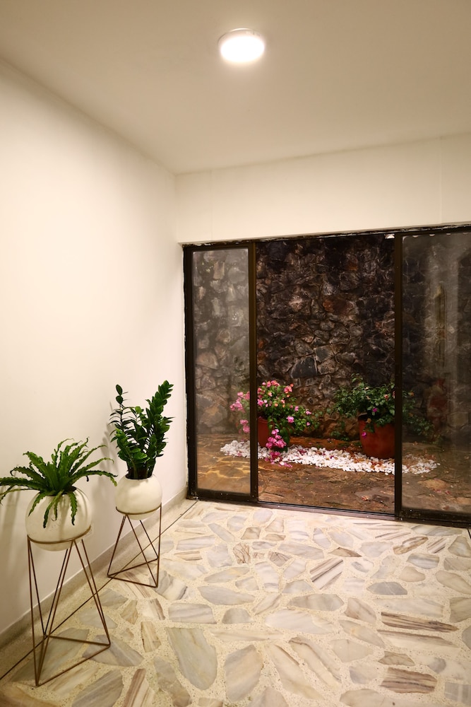 Babilla Suites