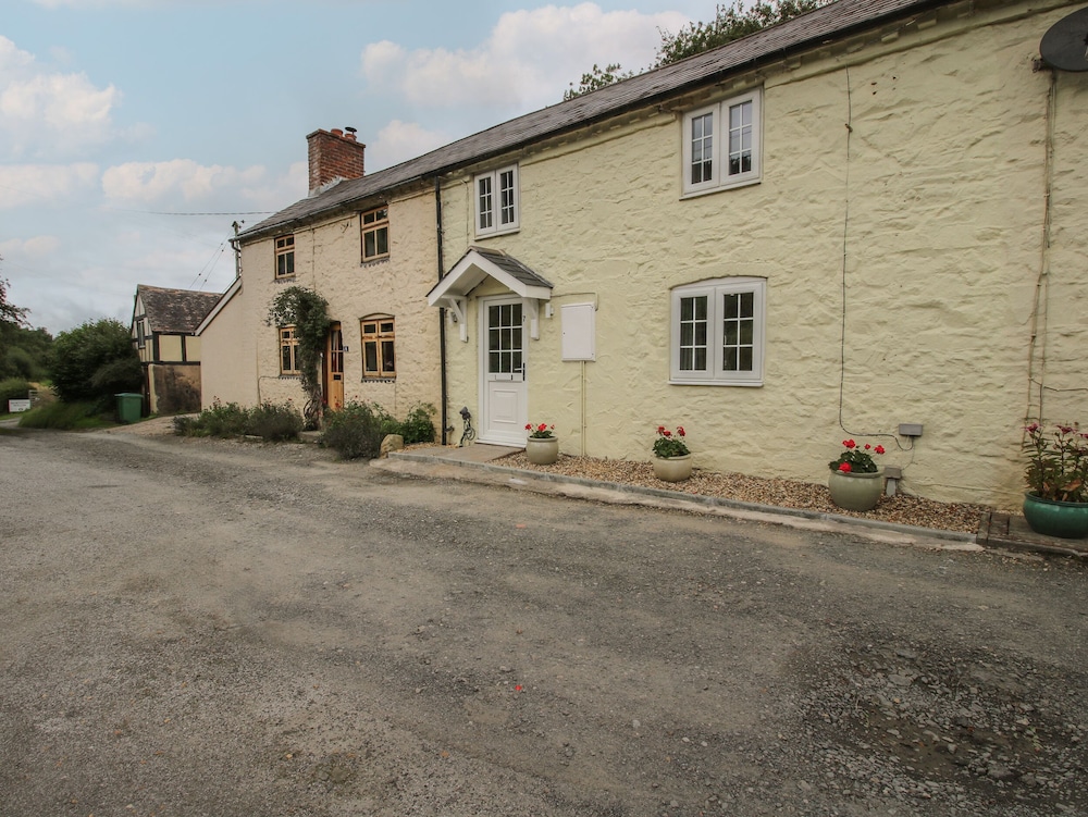 Bluebell's Cottage