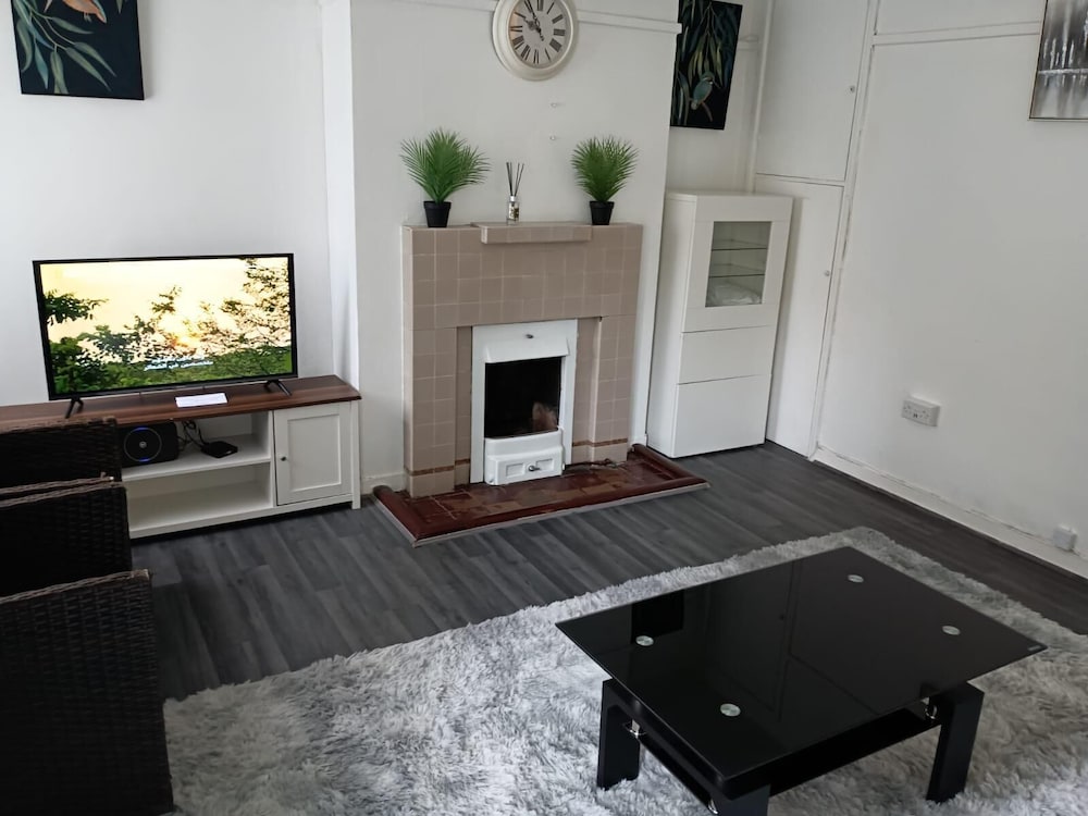 The Lambeth Apartment