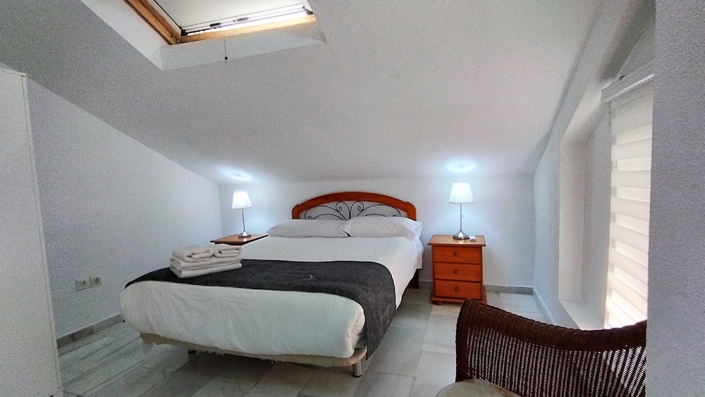 Villa Emma 4 Bedrooms F-3