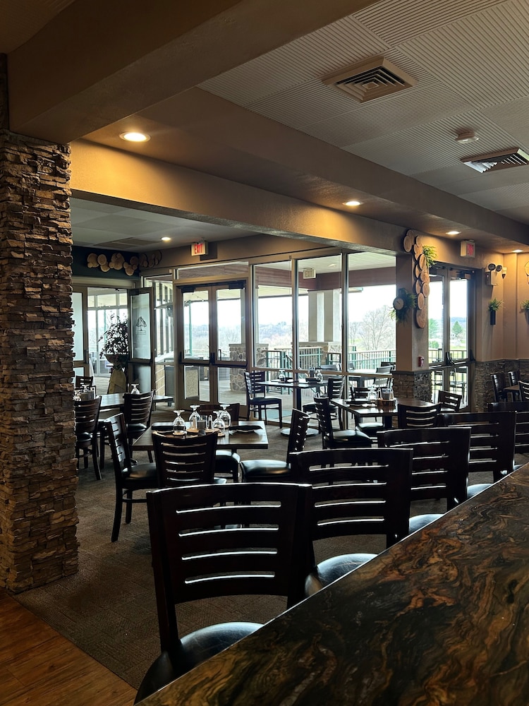 The Lodge at Woodstone Country Club