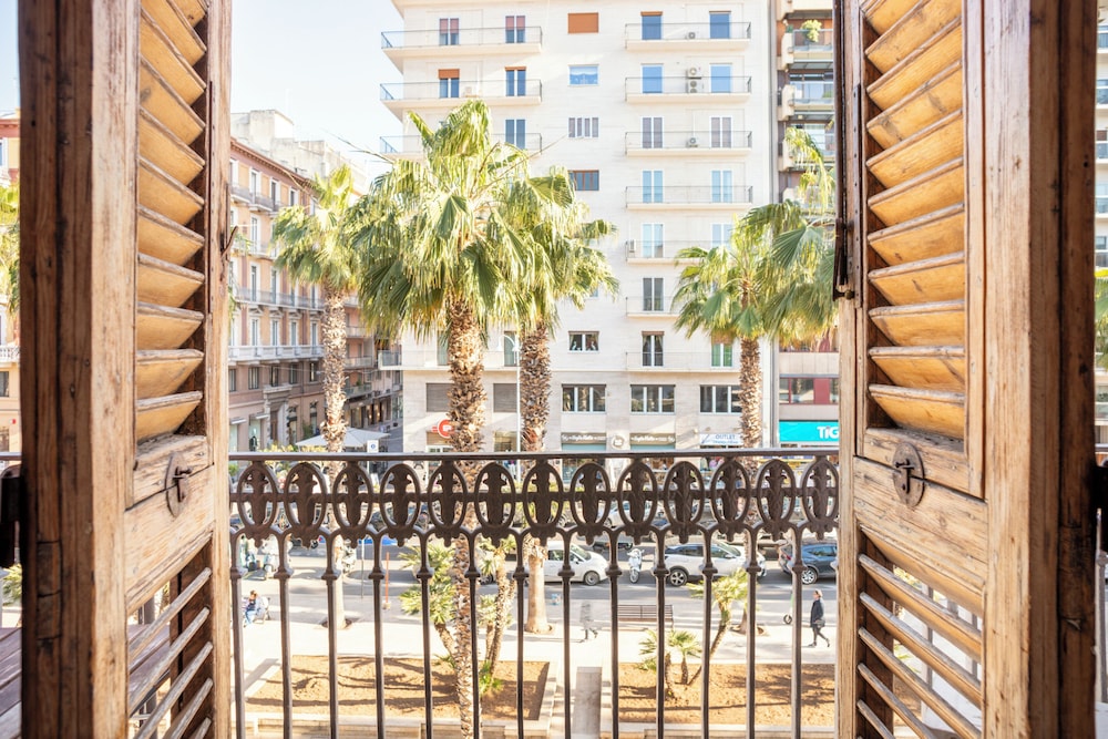 Bari LandLord 71 view 5