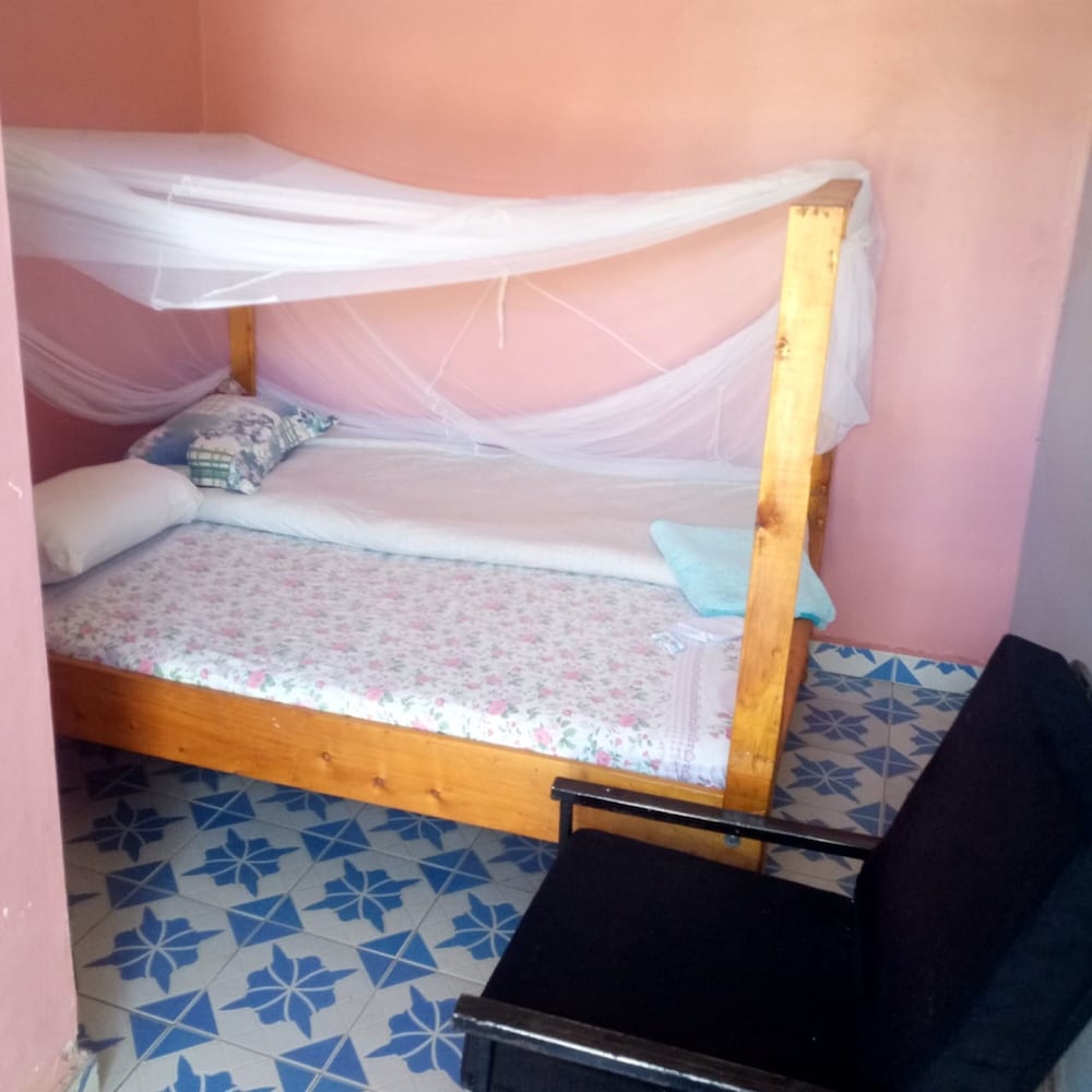 Acaliputo Guest House view 2