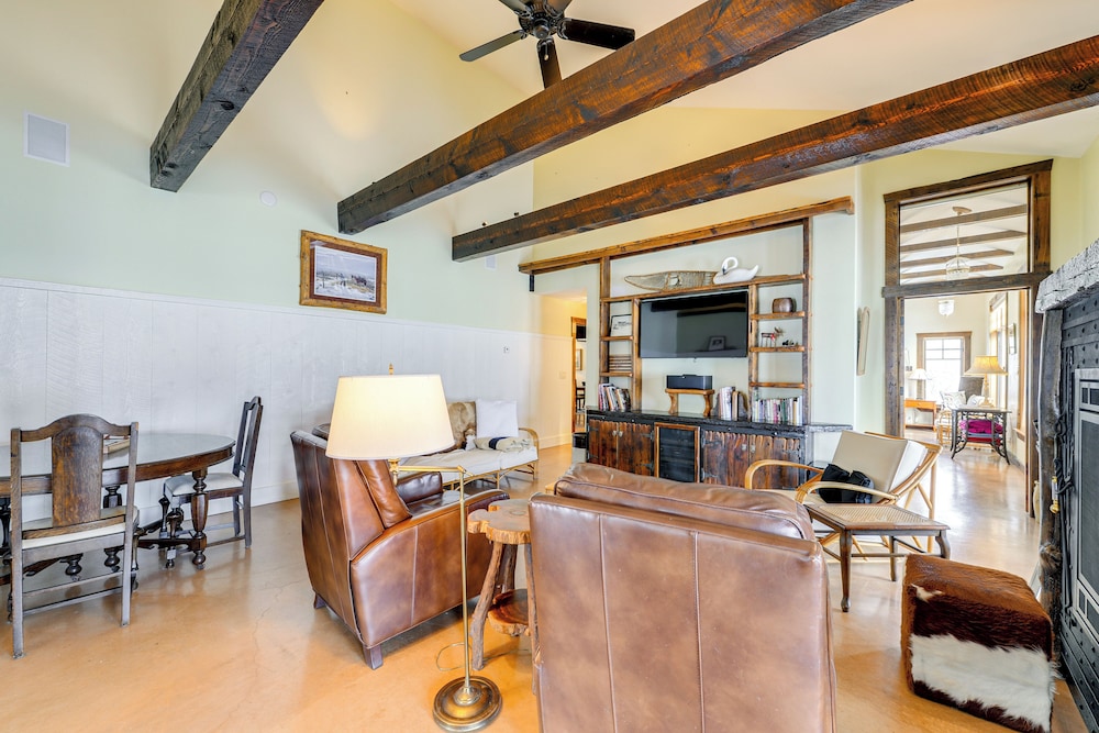 On 20 Scenic Acres: Mtn Retreat in Star Valley