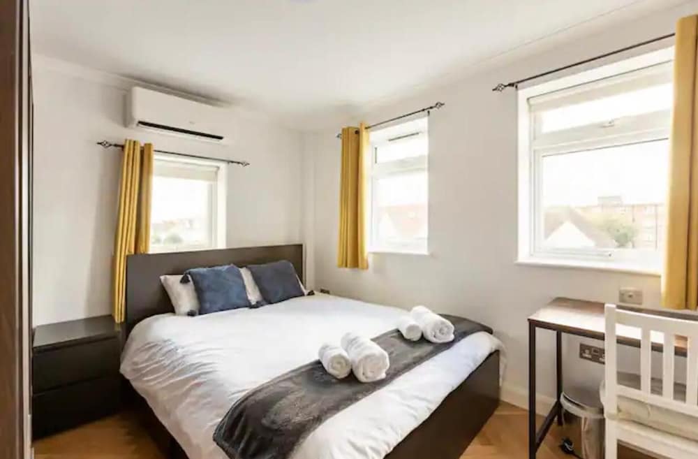 Highfield Avenue Cozy Apartment in London