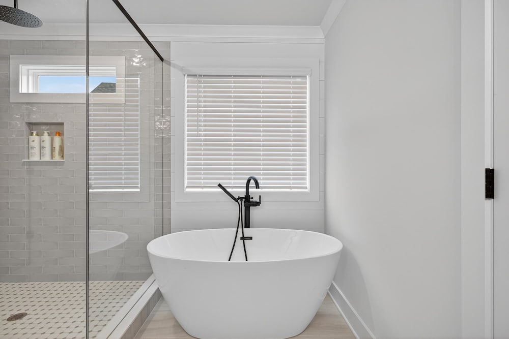 Buford Beauty Stay for 10