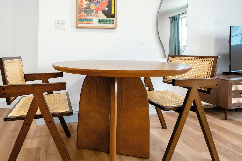 Cozy Stay near Fishtown & City Center