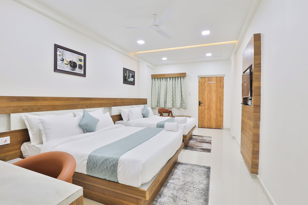 Hotel SR Radhey