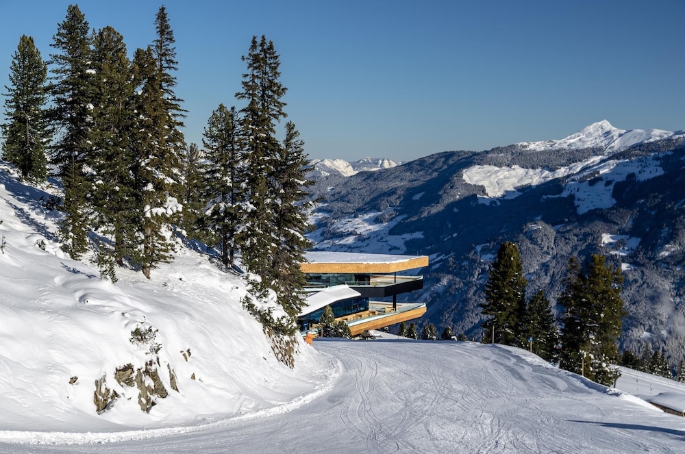 Apartment in Kaltenbach at the ski Slope