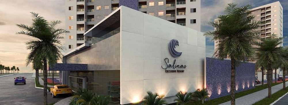 Saltbeach Salinas Exclusive Resort